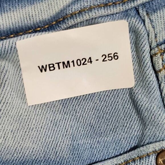 Kancan 7 27in. Light Skinny Jeans - Picture 13 of 13